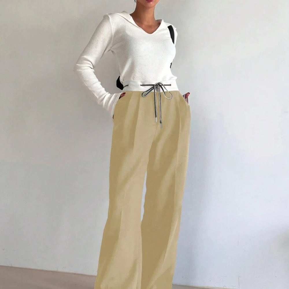 NWT Women's Beige Wide-Leg Pants